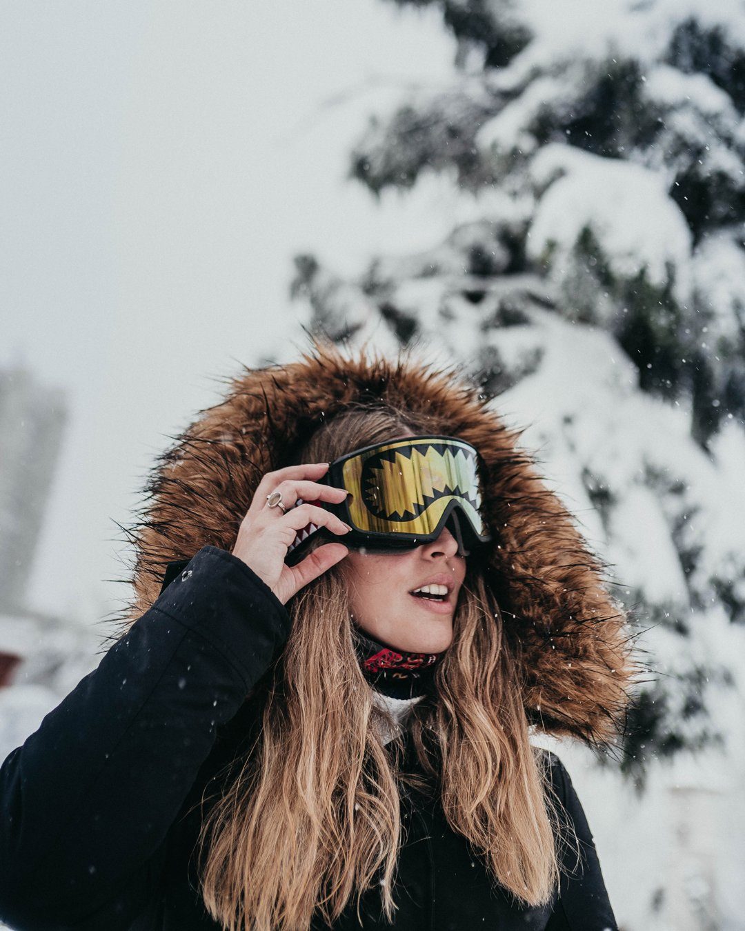 SHARK GOGGLES WITH 3 INTERCHANGEABLE LENS